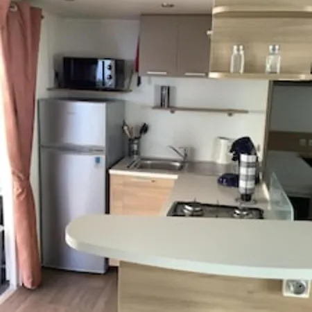Mobil-home Le Montourey Holiday home *